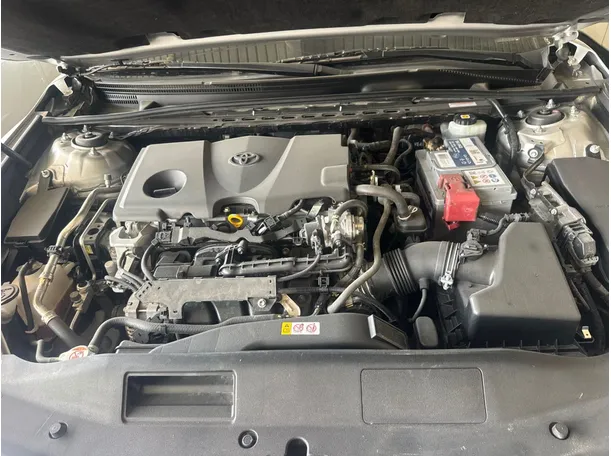 Car image 19