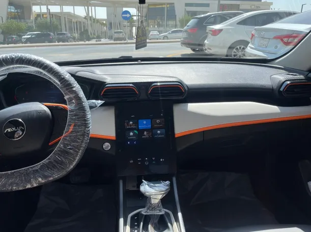 Car image 18
