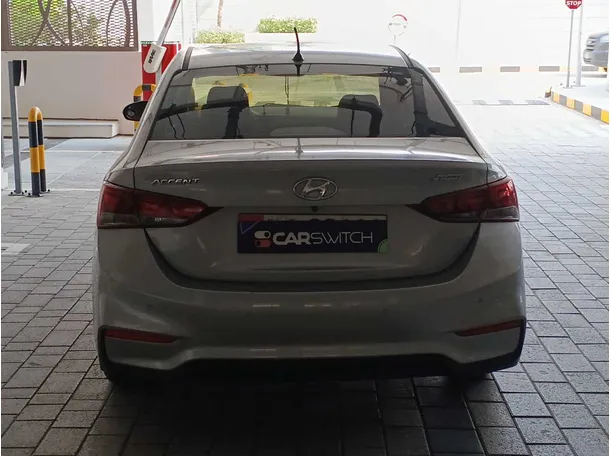 Car image 6