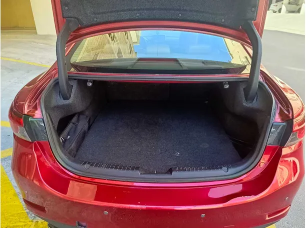 Car image 28