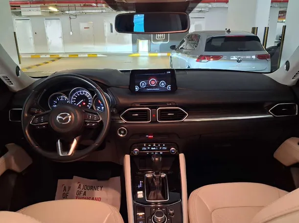 Car image 14
