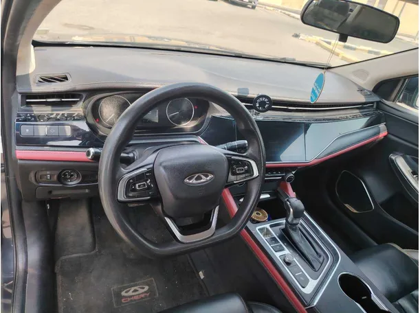 Car image 11