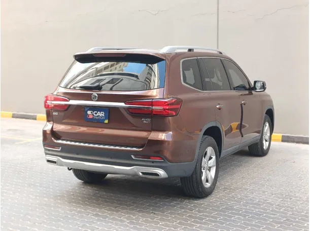 Car image 5