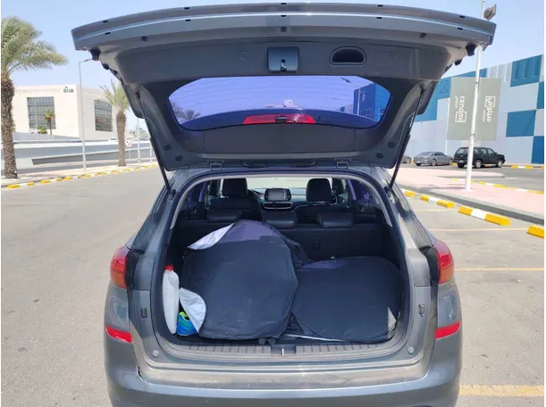 Car image 26