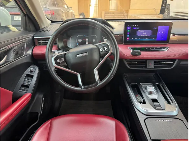 Car image 17