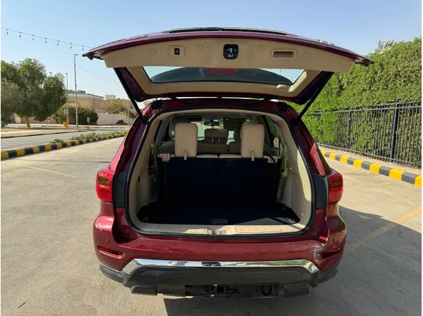 Car image 22