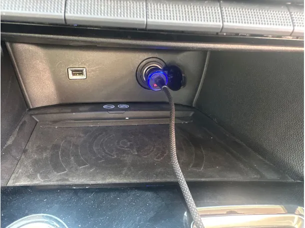 Car image 21
