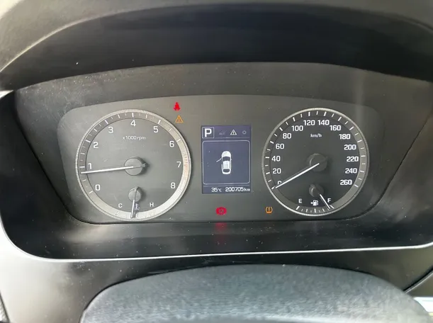 Car image 21