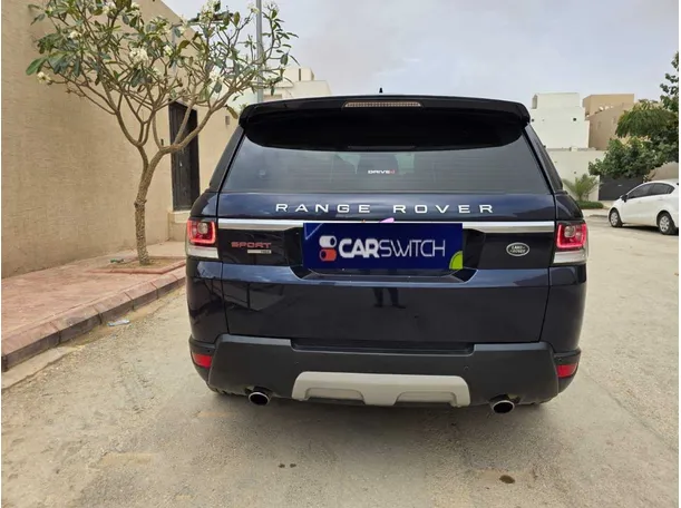 Car image 7