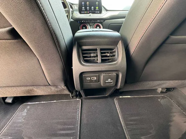 Car image 24