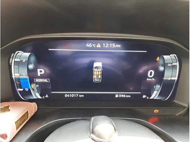 Car image 18