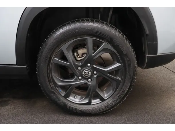 Car image 7