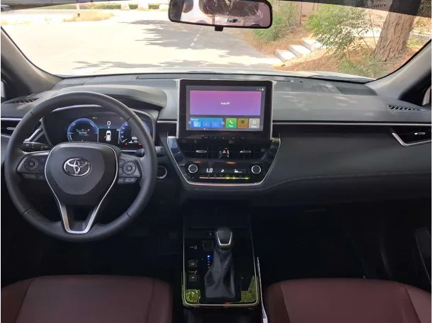 Car image 15