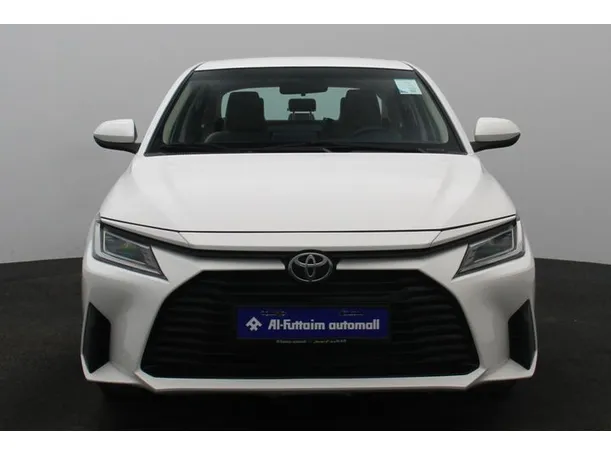 Car image 11