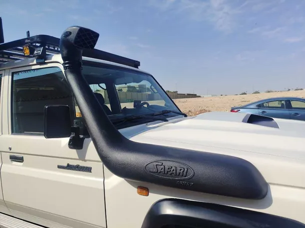 Car image 32