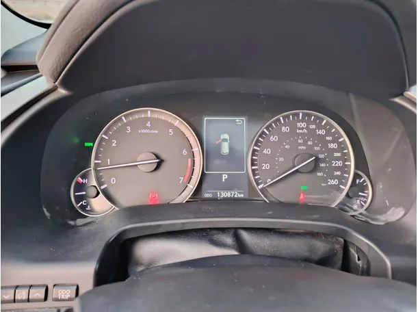 Car image 27