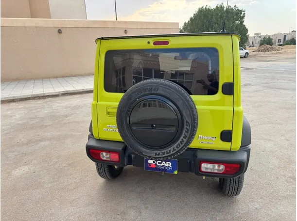 Car image 6