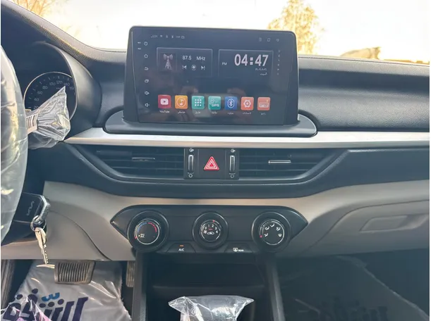 Car image 16