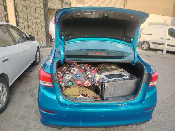 Car image 27