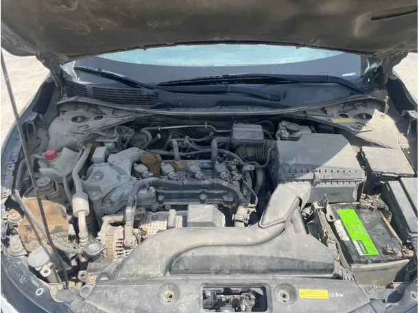 Car image 25