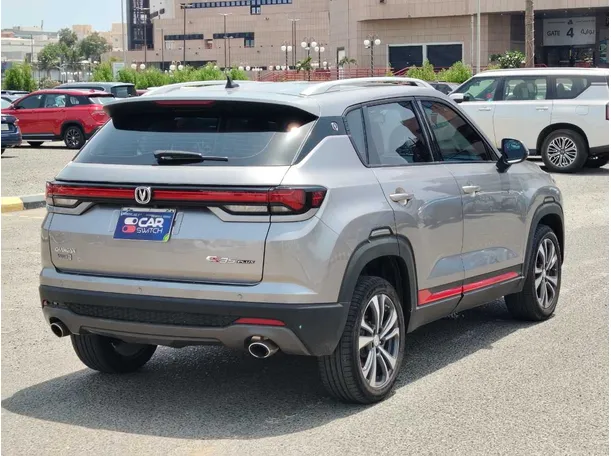 Car image 5