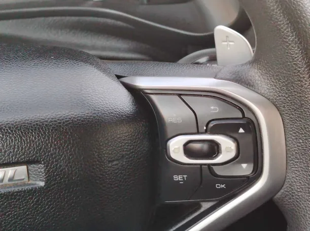 Car image 22