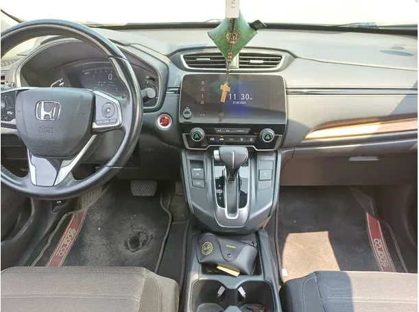 Car image 18