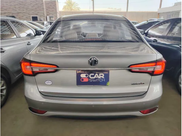 Car image 6