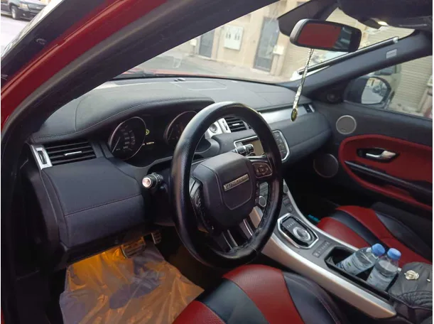 Car image 13