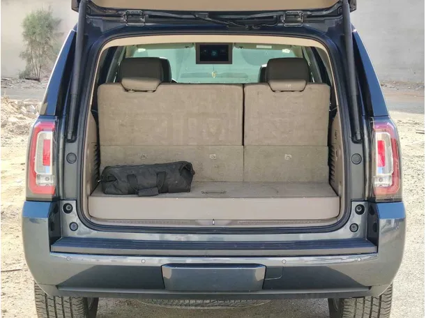 Car image 26