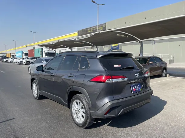 Car image 7