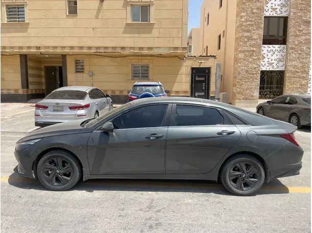 Car image 8