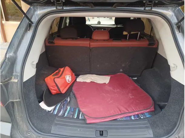 Car image 21