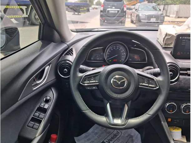 Car image 19