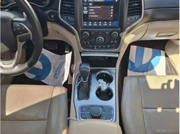 Car image 15