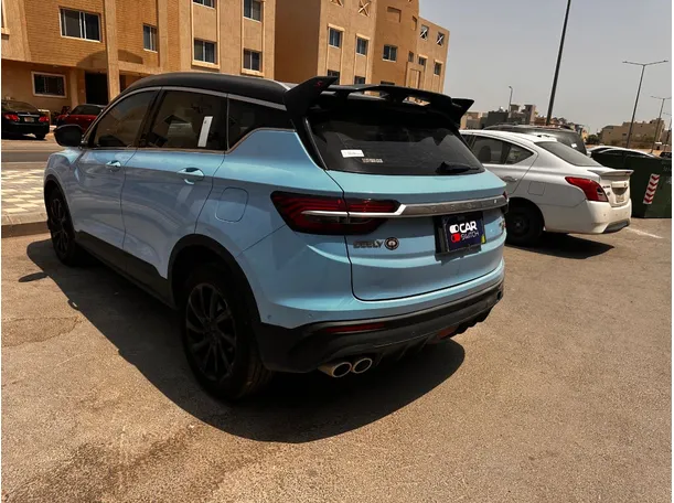 Car image 7