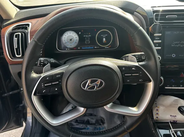 Car image 20