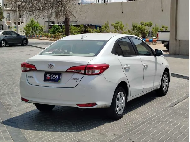 Car image 5