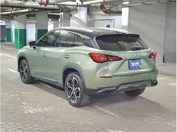 Car image 7
