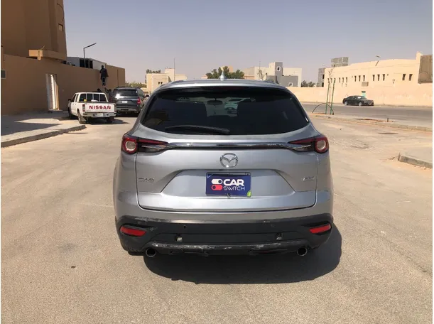 Car image 6