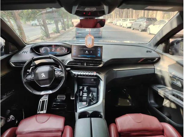 Car image 22