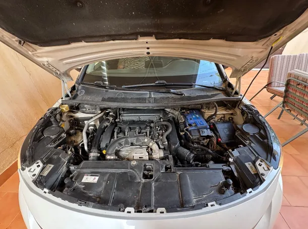 Car image 27