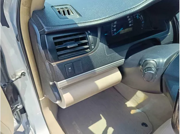 Car image 29