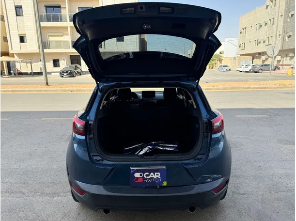 Car image 21