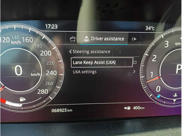 Car image 24