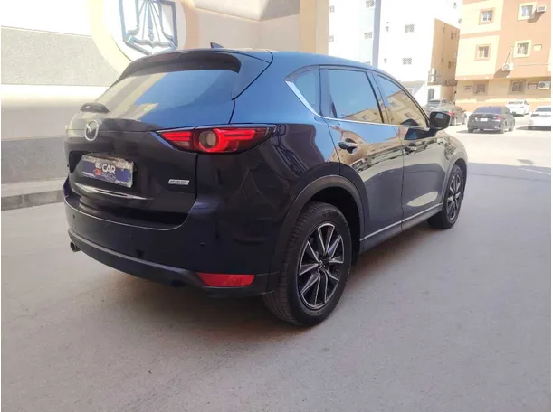Car image 5