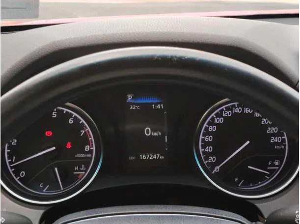 Car image 23