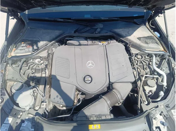 Car image 40
