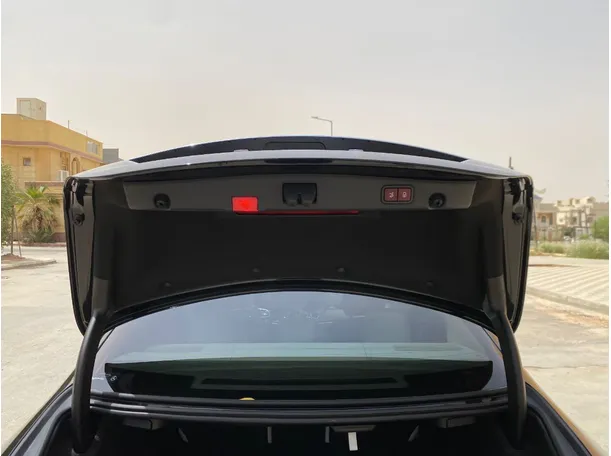 Car image 22