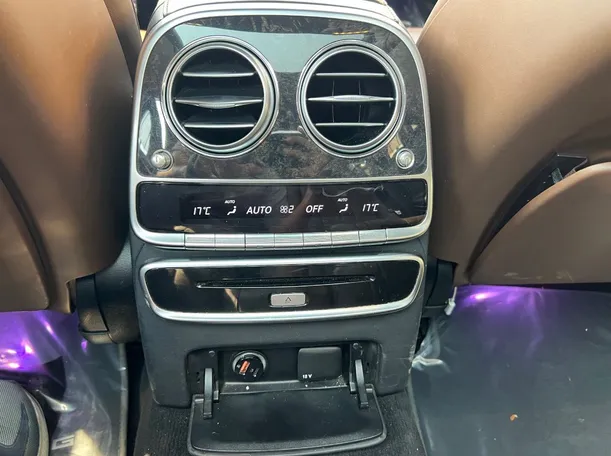Car image 31
